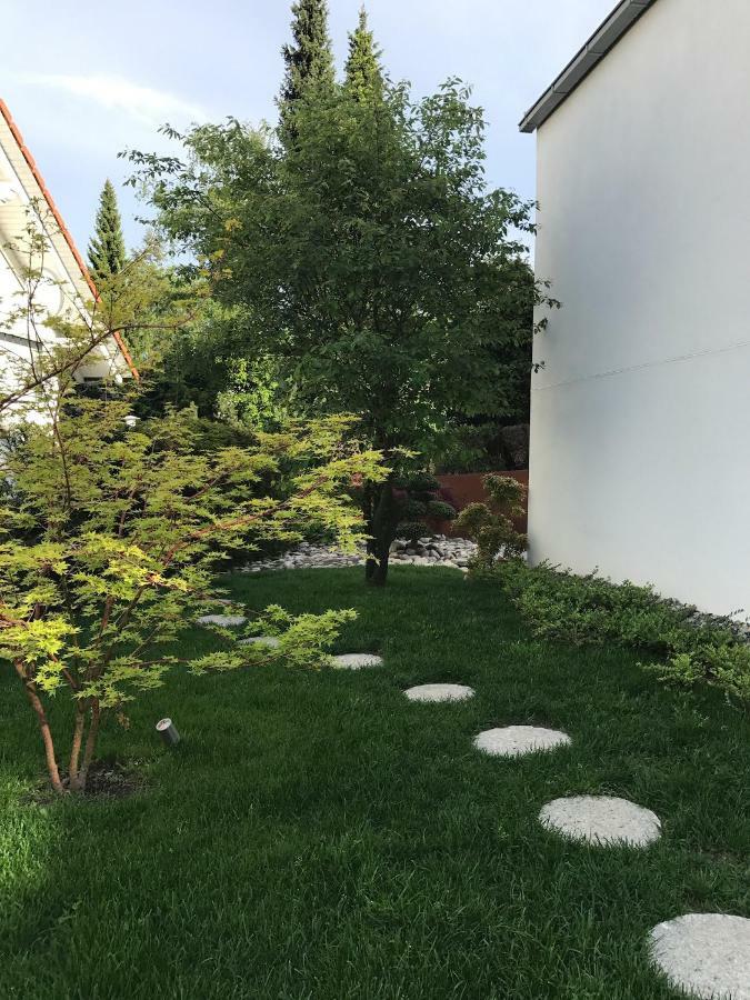 Modernes Studio Auf Der Sonnenterrasse Baden-Baden Exterior foto
